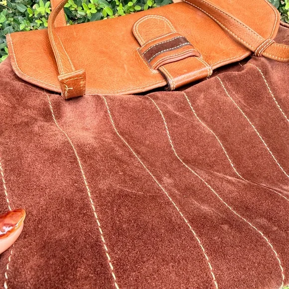 Elegant Brown Leather and Suede Women's Bag - Picture 2 of 11